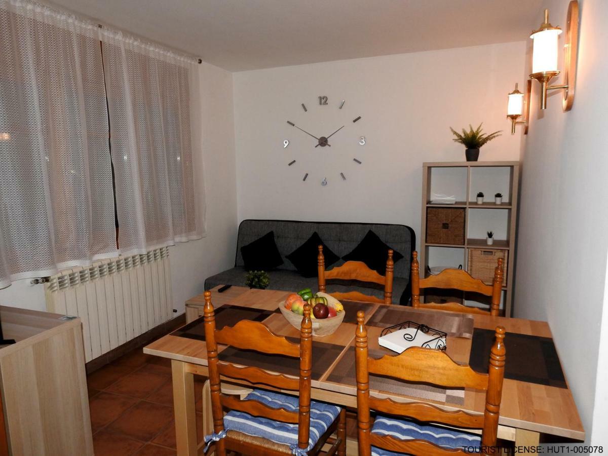 Apartamento En El Centro Del Tarter Appartamento Sant Pere Esterno foto